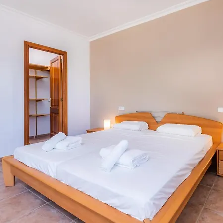 Casa Jordi Holiday home *